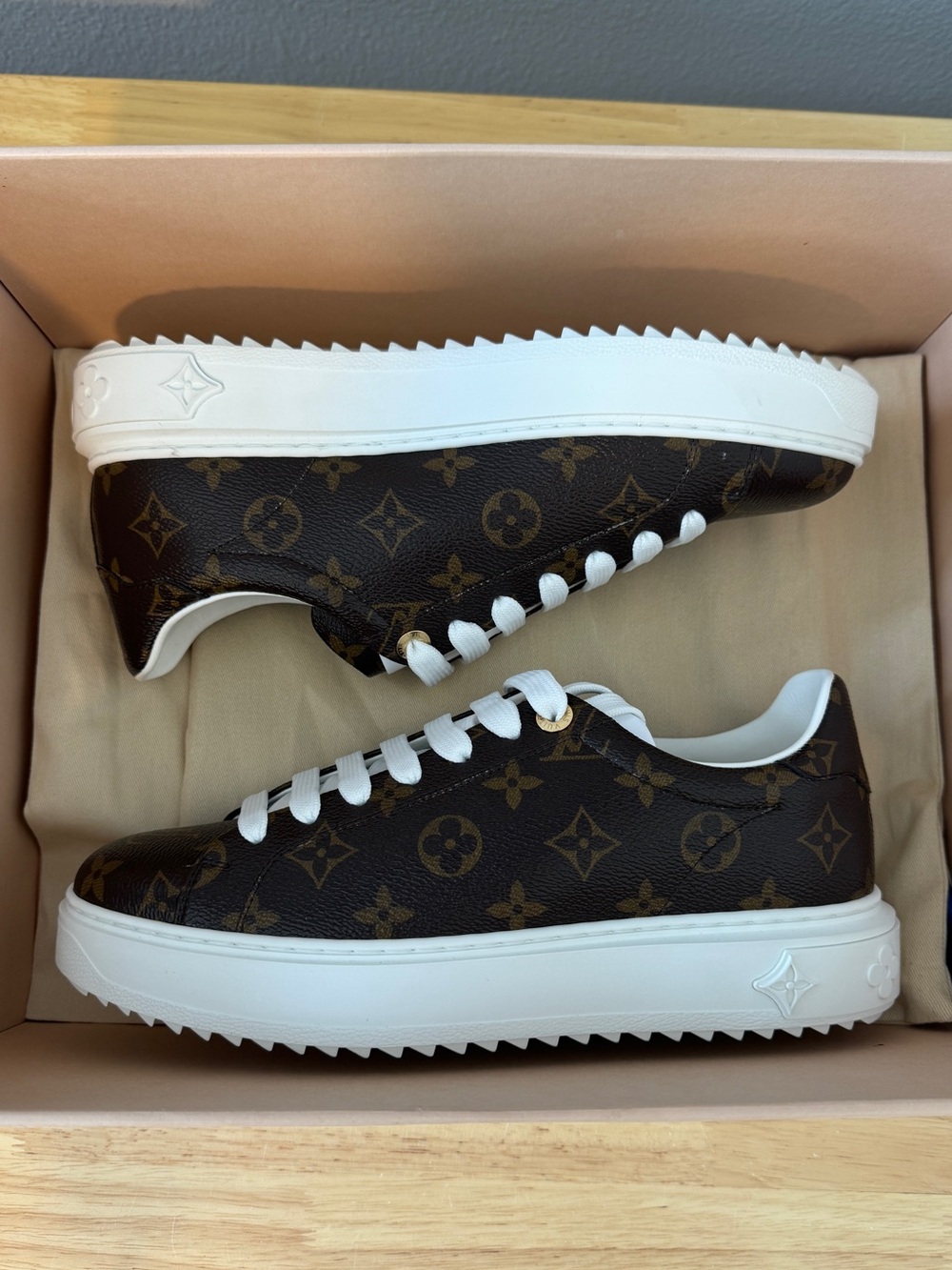 Louis Vuitton Time Out Sneaker